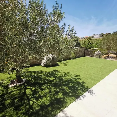 Olive Tree Zecevo Apartman Rogoznica