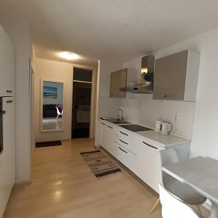 Olive Tree Zecevo Apartman Rogoznica